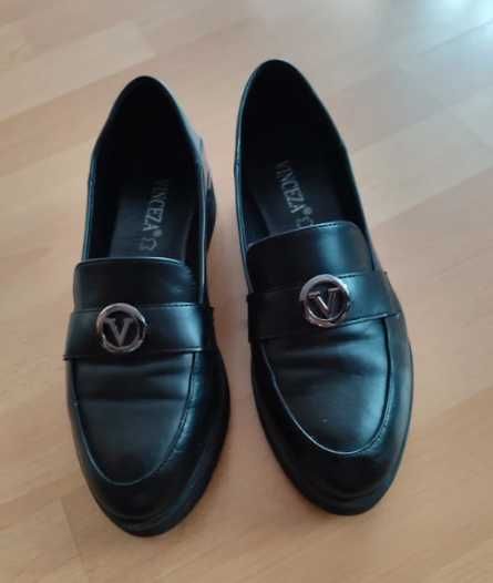 Czarne mokasyny Vinceza r. 37