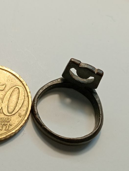 Anel Romano em Bronze