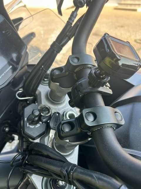 SUZUKI VStrom 1050 DE -trail