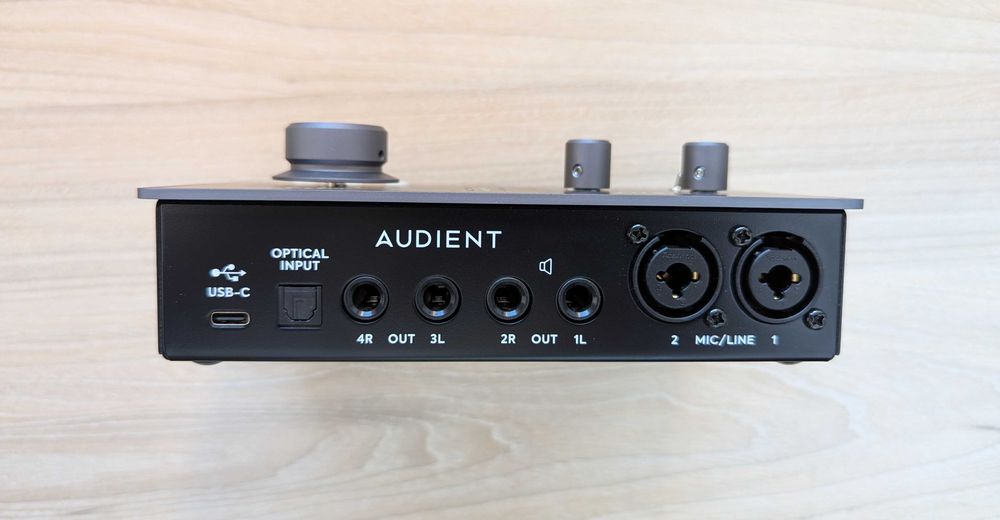 Звукова карта Audient ID14 mk2, Cтан нового!