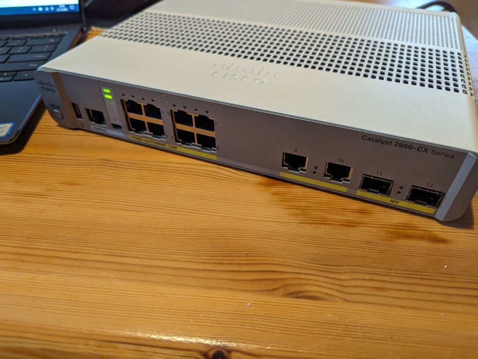 Switch Cisco 2960-cx 8x PoE