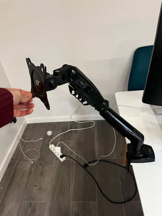 Suporte de ecrã  para secretaria