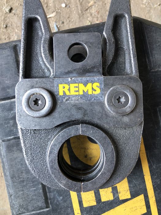 Szczeka zaciskowa Rems THL 32