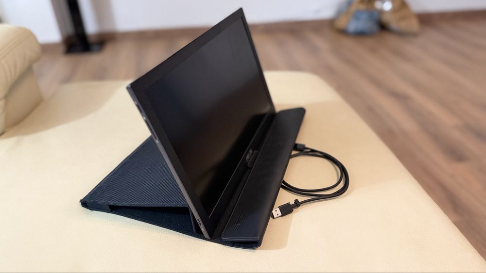 Monitor Portátil ASUS ZenScreen MB169B+ 15.6" Full HD (USB)– Como Novo