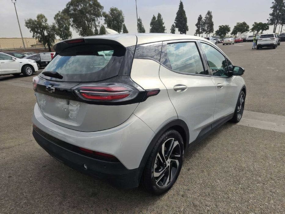 Chevrolet Bolt EV 2LT      2023