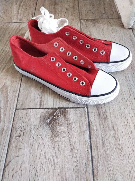 Nowe trampki Sinsay 37