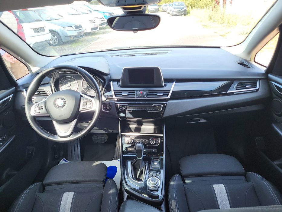 Bmw 218d / 2,0 diesel 150 ps / Bi Ksenon / kamera / Navi / Salon Polska