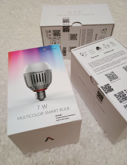 Aputure B7C , RGBWW LED лампочки для відео, Amaran