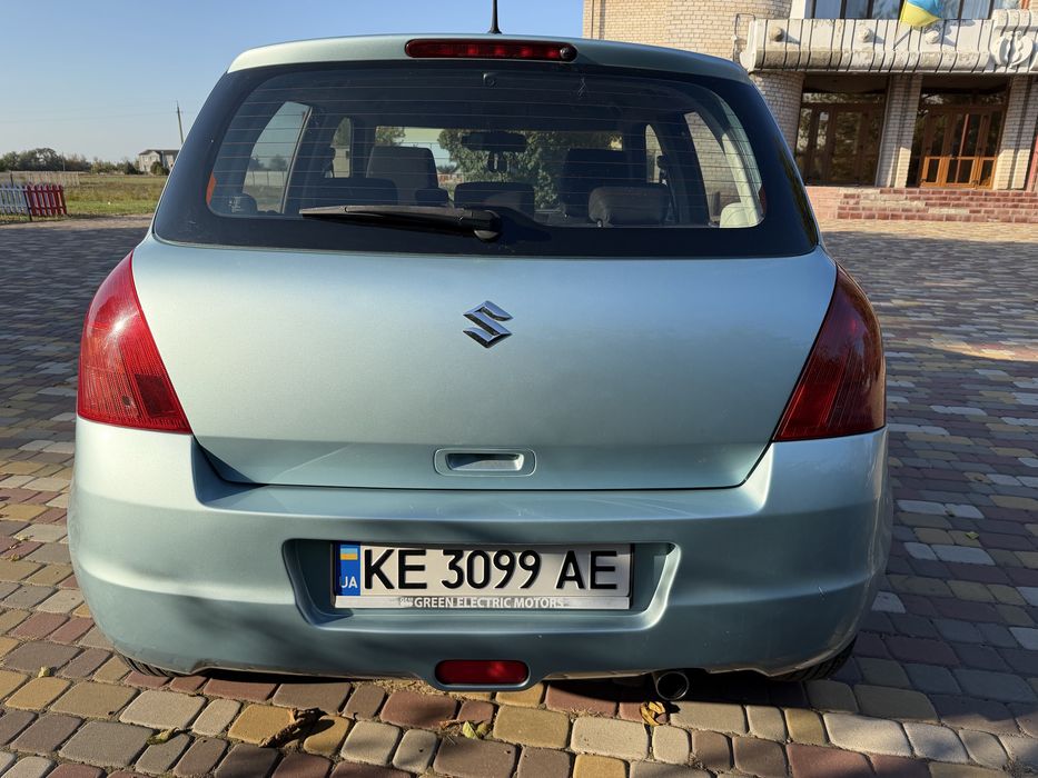 Продам власний автомобіль Suzuki Swift