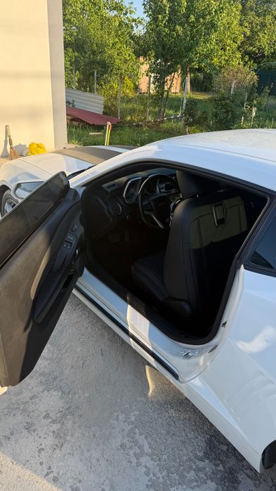 Продаю Chevrolet Camaro RS