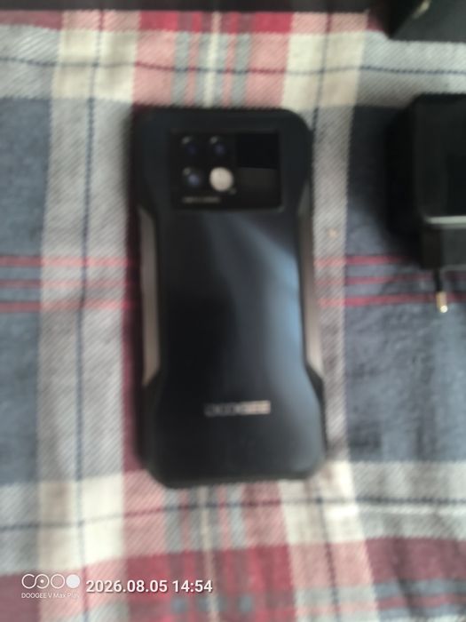 Smartfon Doogee v 20 8giga ,256giga