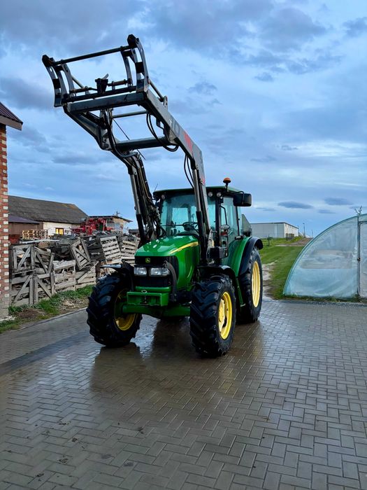 John Deere 5620 Z ŁADOWACZEM MX