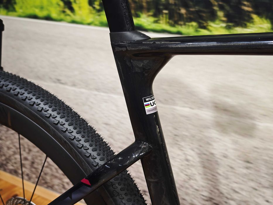 Nowy rower gravel Wilier RAVE SLR ID2 GRX 1x12Di2 MICHE AERO Velopolis