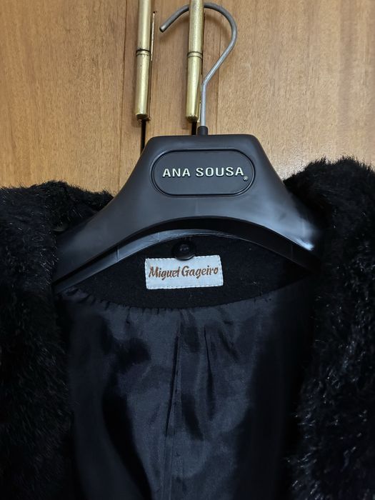 Casaco comprido do estilista Miguel Gageiro