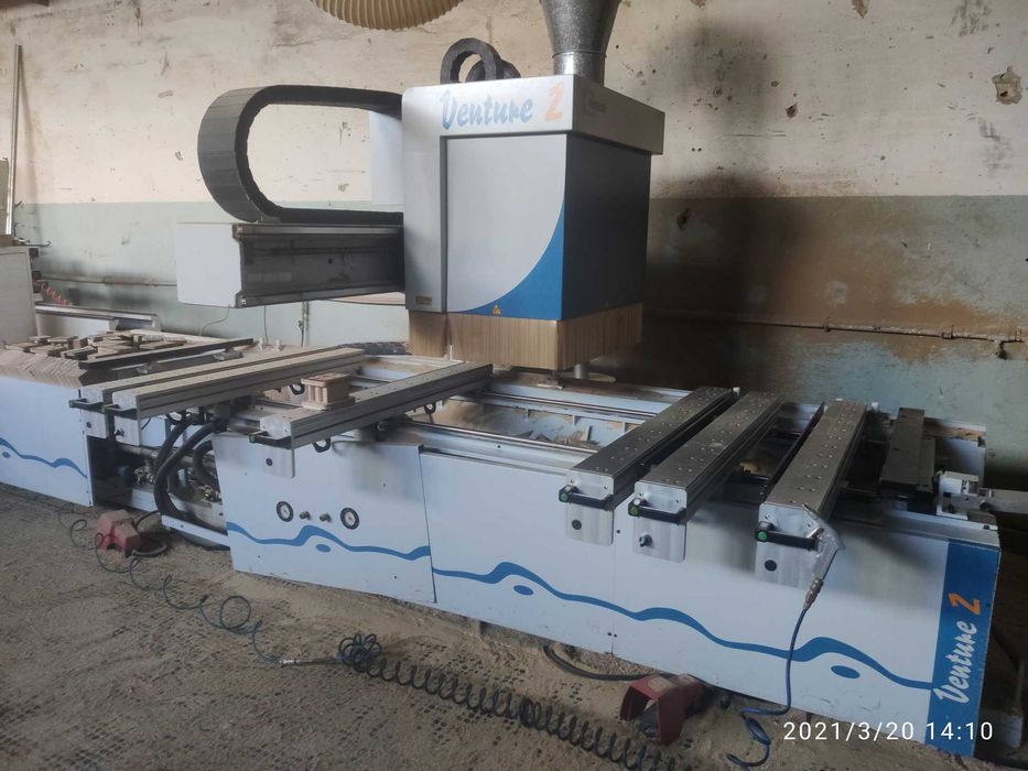 Токарна, фрезерна обробка та шліфування дерева (ЧПК, Houfek Bulldog 5)