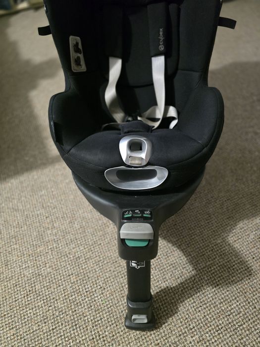 Cybex Sirona Zi-Size fotelik i baza