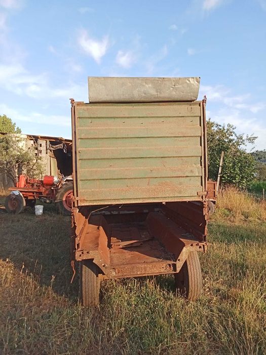 Reboque agrícola
