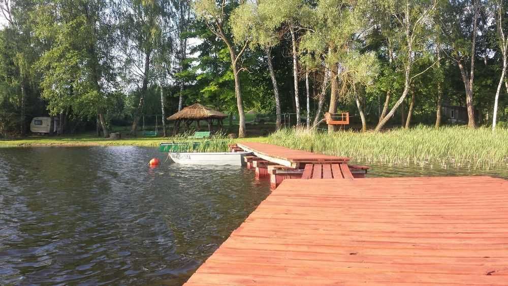 Wynajem domek 6os  MAZURY nad JEZIOREM z PRYWATNĄ PLAŻĄ.