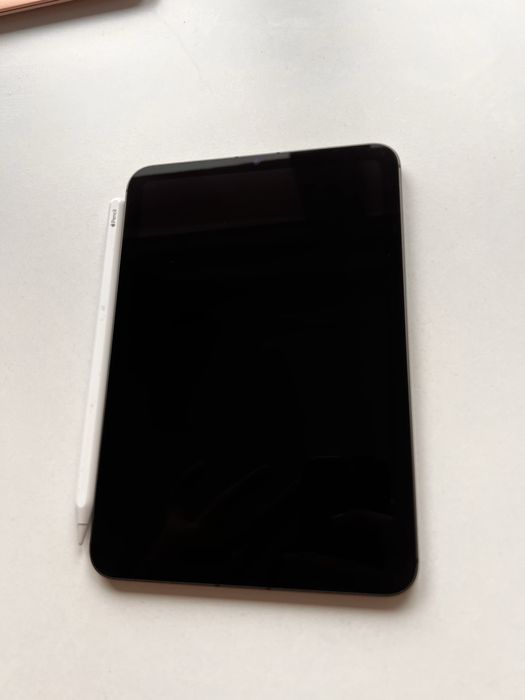 Apple iPad mini 6 64GB本体 ブラック Apple iPad mini 6 8,3