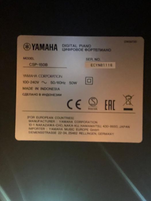 Vendo piano digital Yamaha Clavinova CSP-150B, comprado em 2019, em estado praticamente novo e com muito pouco uso