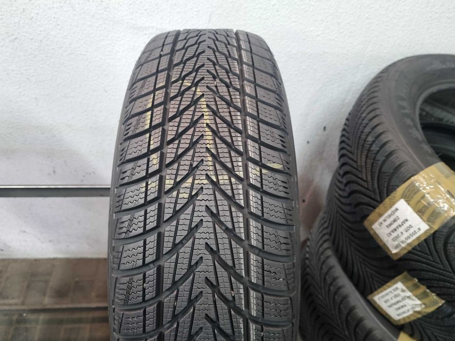185/60/15 88T Goodyear Ultra Grip Preformance 3 Dot.2023R