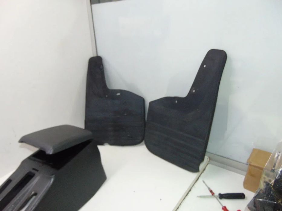 Opel Frontera consolas/palas roda
