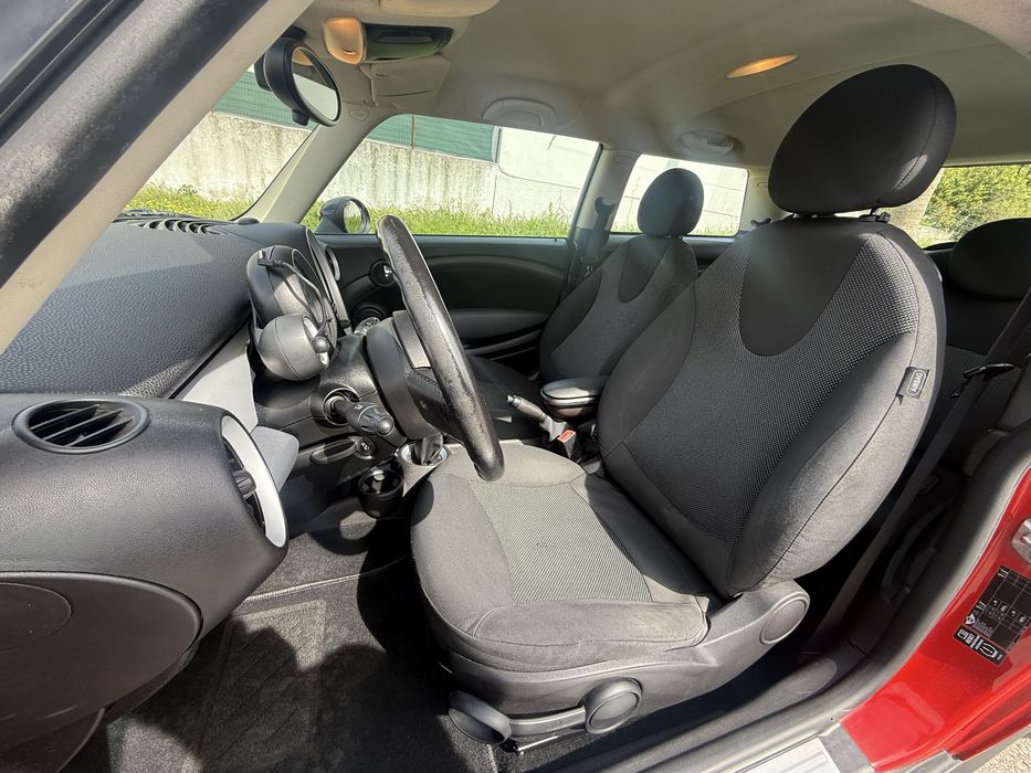 Mini One 1.6 2012 Ferrari red Gasolina