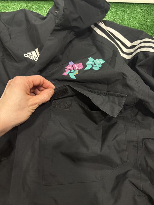 Оригінал куртка кежуал Adidas