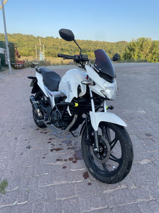 Мотоцикл Lifan kp 200