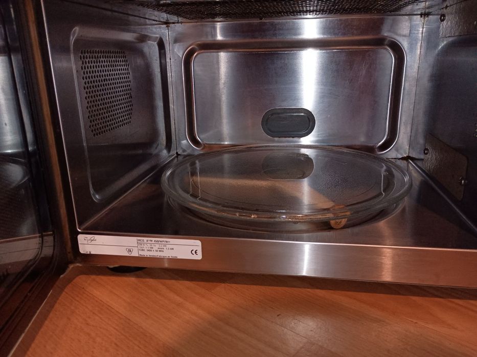 Kuchenka mikrofalowa Whirlpool VIP20 używana ( do kuchni, na działkę,