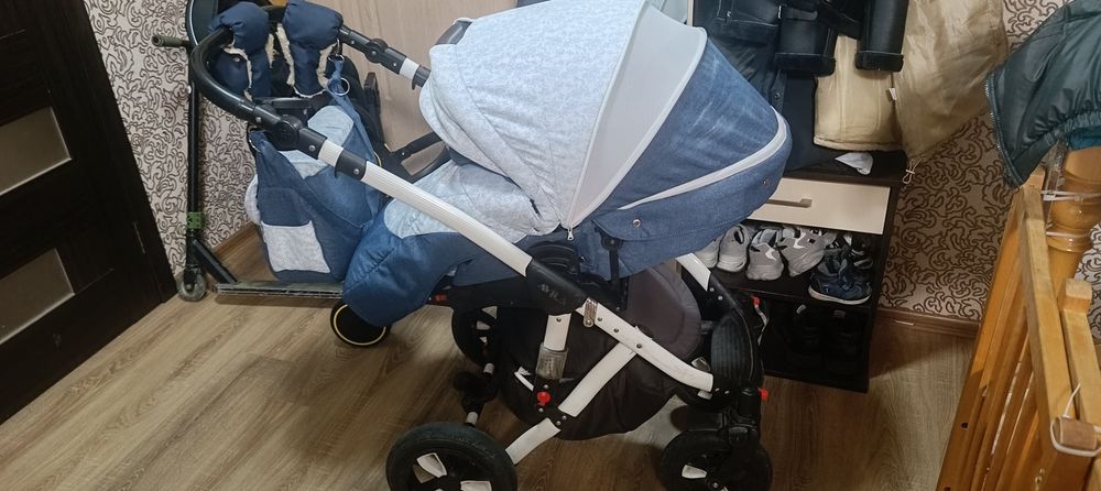 Продам коляску адамекс