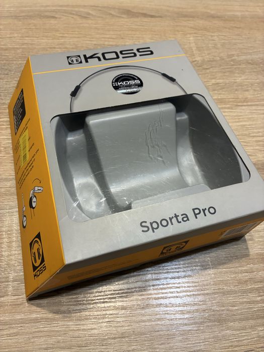 Коробка від навушників Koss Sporta Pro
