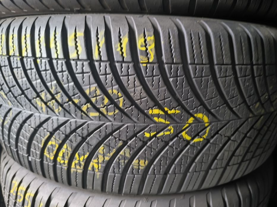 # Opony Goodyear Vector 4 season 255/45/19 para
