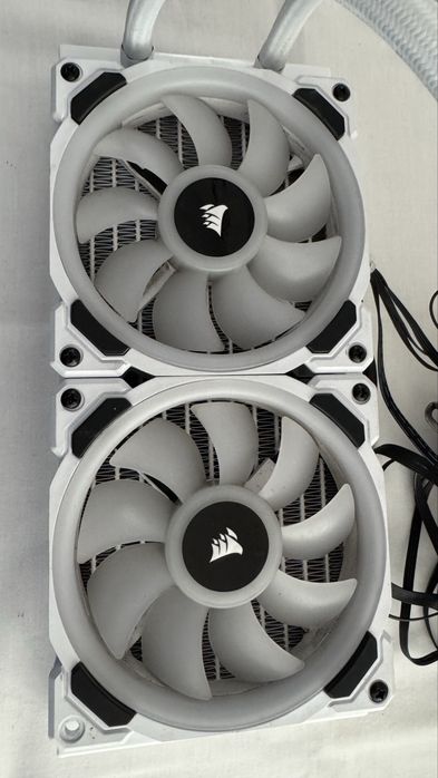 Water Cooler AIO Corsair 240mm (branco)