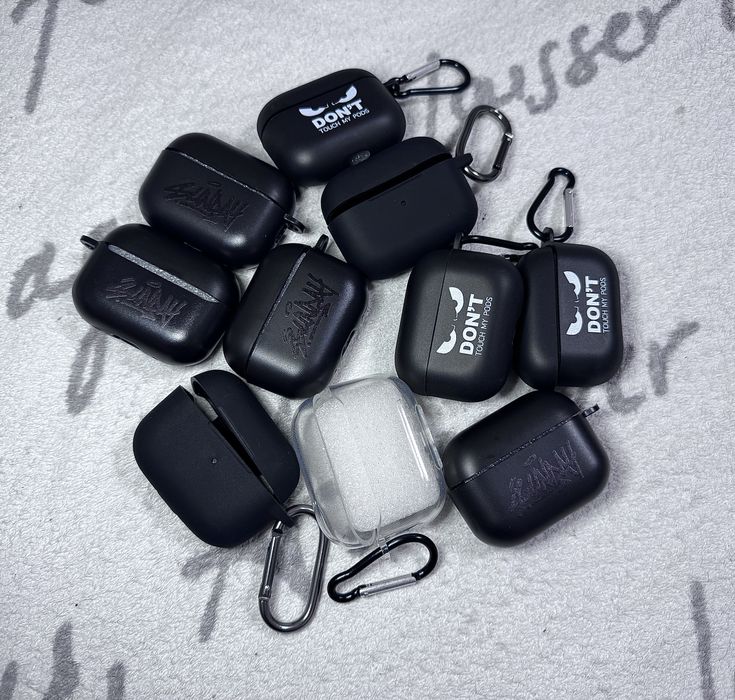 Чохли для AirPods Pro / Pro 2 / AirPods 3