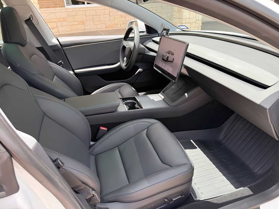 Tesla Model 3      2026