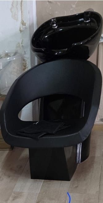 Calha para lavar cabelo cada 350€