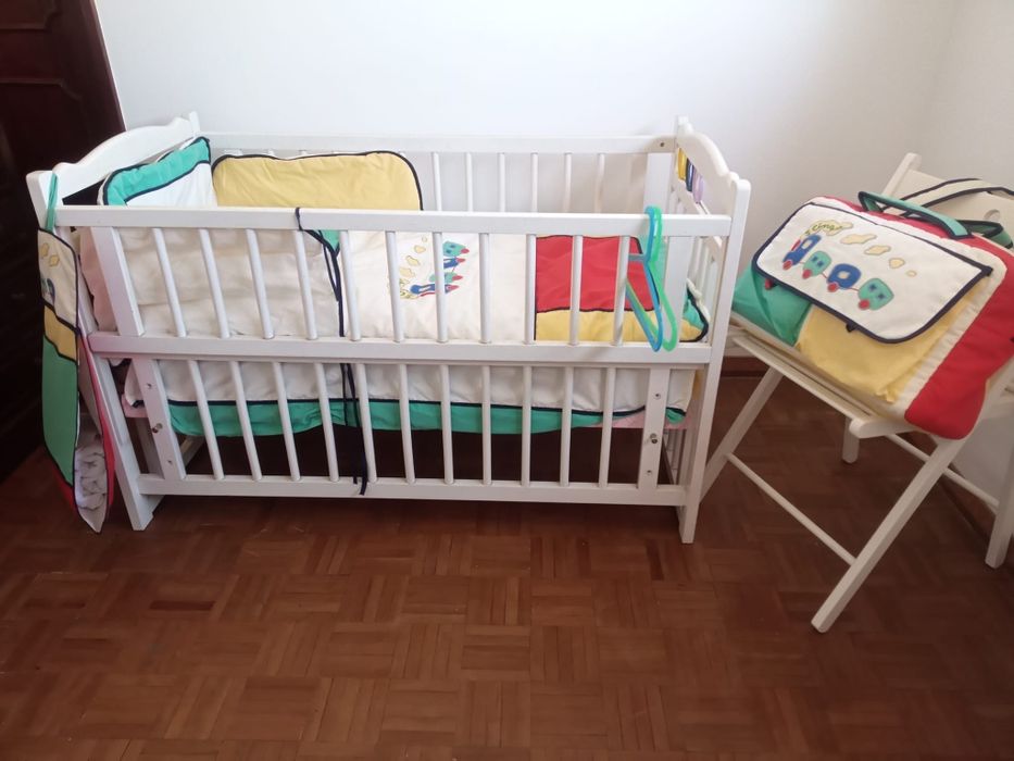 Cama de grades branca