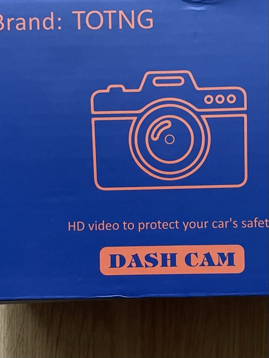 Відеореєстратор :TOTNG 2камери