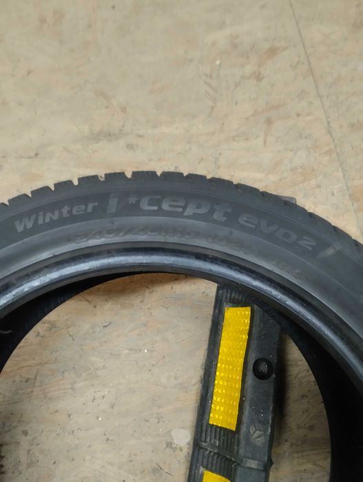 Opony Hankook Winter i cept evo2 i evo3 245/45 R19
