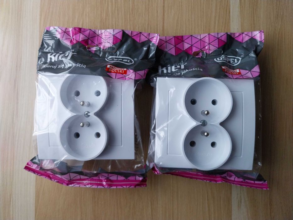 Gniazdo podwójne z uziemieniem Ospel Kier białe 2 szt gniazdko kontakt