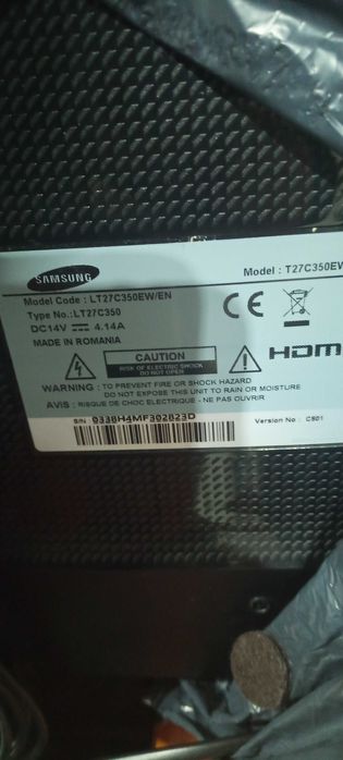 Televisão Samsung 27" Full HD IPS 1080p com Dongle XIAOMI Mi Stick