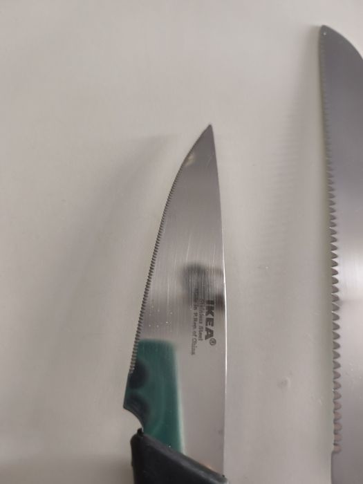 Conjunto de 4 facas IKEA com suporte