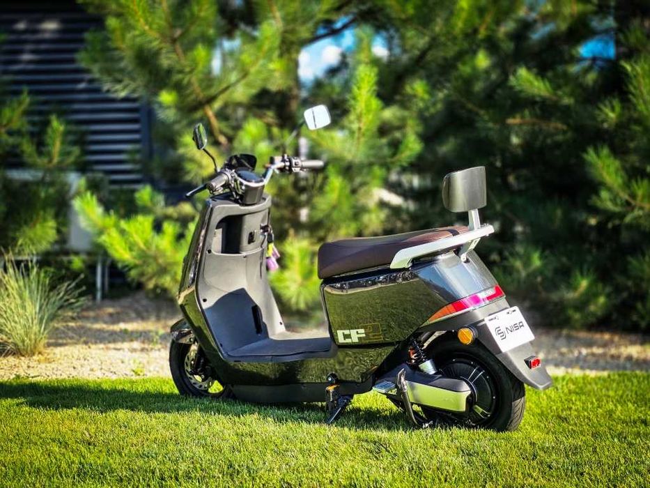 Електроскутер NISA CF-2