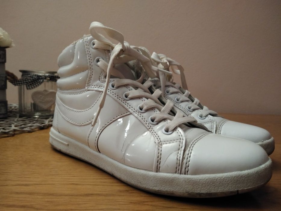 Buty białe rozm. 36