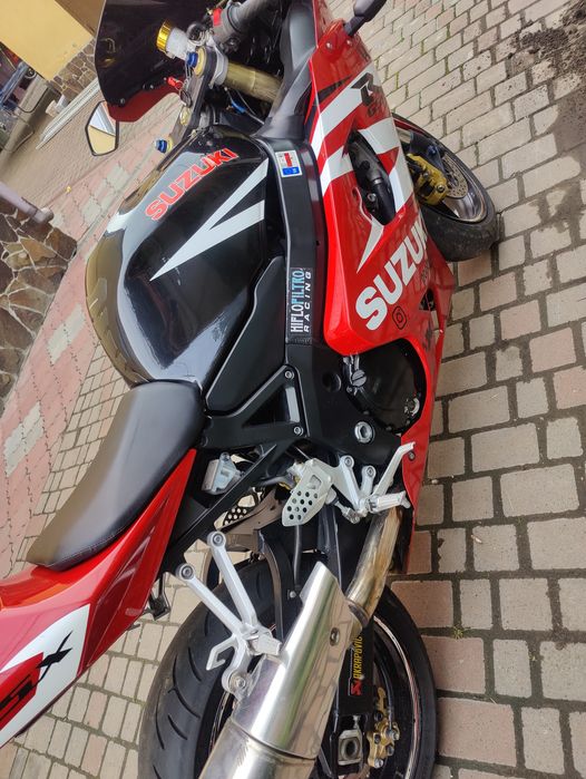 Suzuki gsx 750 r