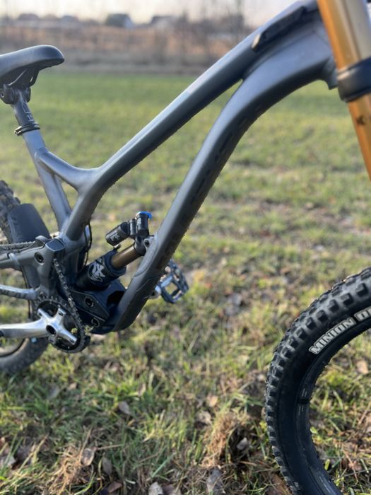 Commencal supreme v4.2 dh fr v4 v4.3