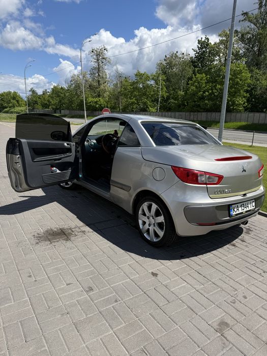Мітсубіши кольт czc2006 kabrio