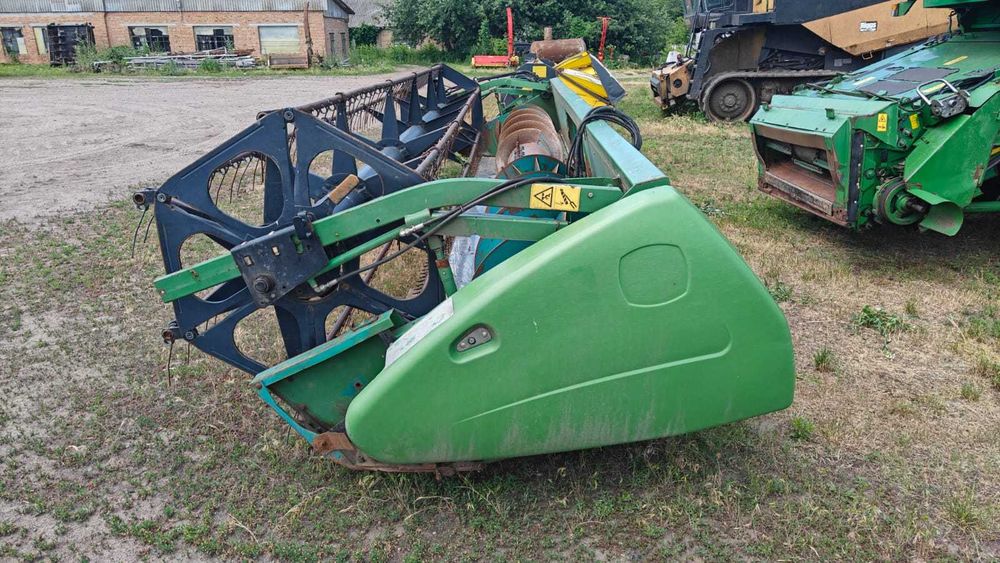 Жниварка зернова John Deere 622R 2002