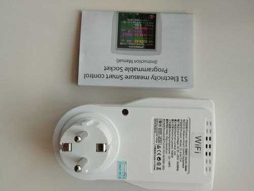 Розумна Wi-Fi розетка з дисплеєм, дистанційне керування з любої точки.